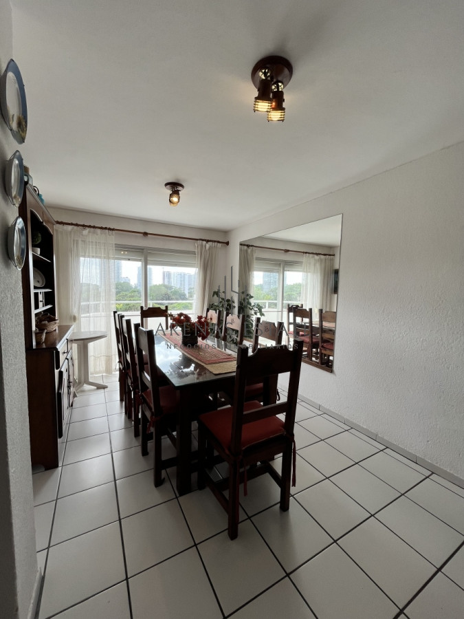 Apartamento ID.2511 - Venta apartamento en muy buena zona! Cerca de todo!