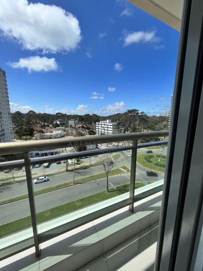 Apartamento ID.3390 - Alquiler Anual apto en excelente ubicación 