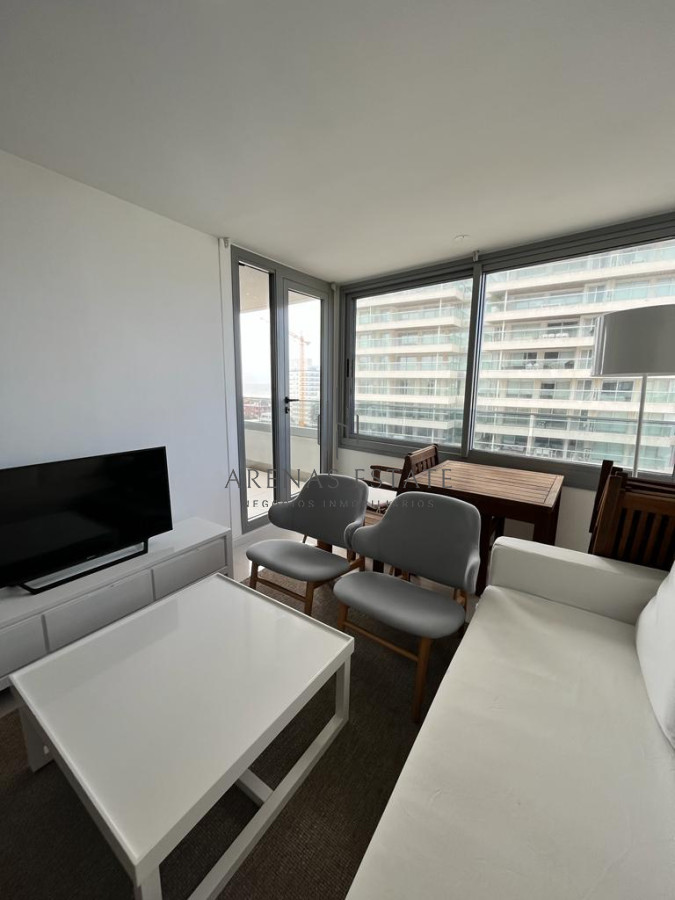 Apartamento ID.2659 - Apartamento de dos dormitorios en alquiler Punta del Este 