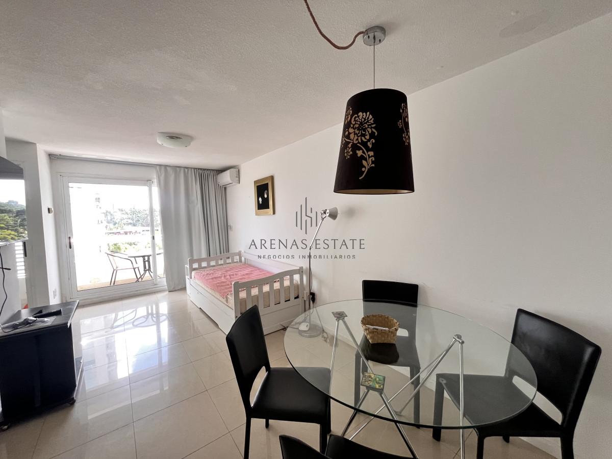 Apartamento ID.3502 - Apartamento en alquiler anual ,1 dormitorio en  Punta del Este 