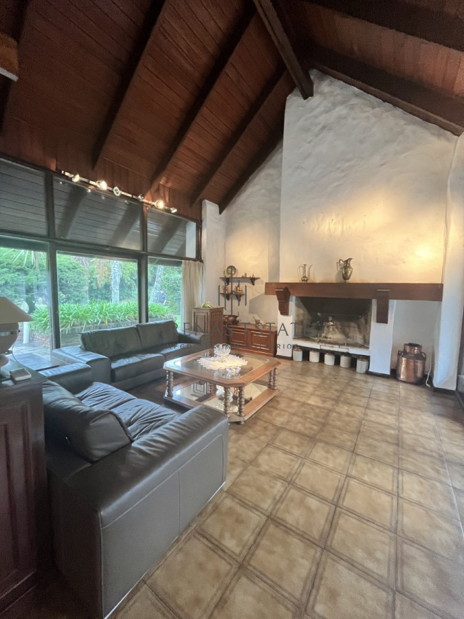 Casa ID.1606 - Casa en venta en zona Mansa 
