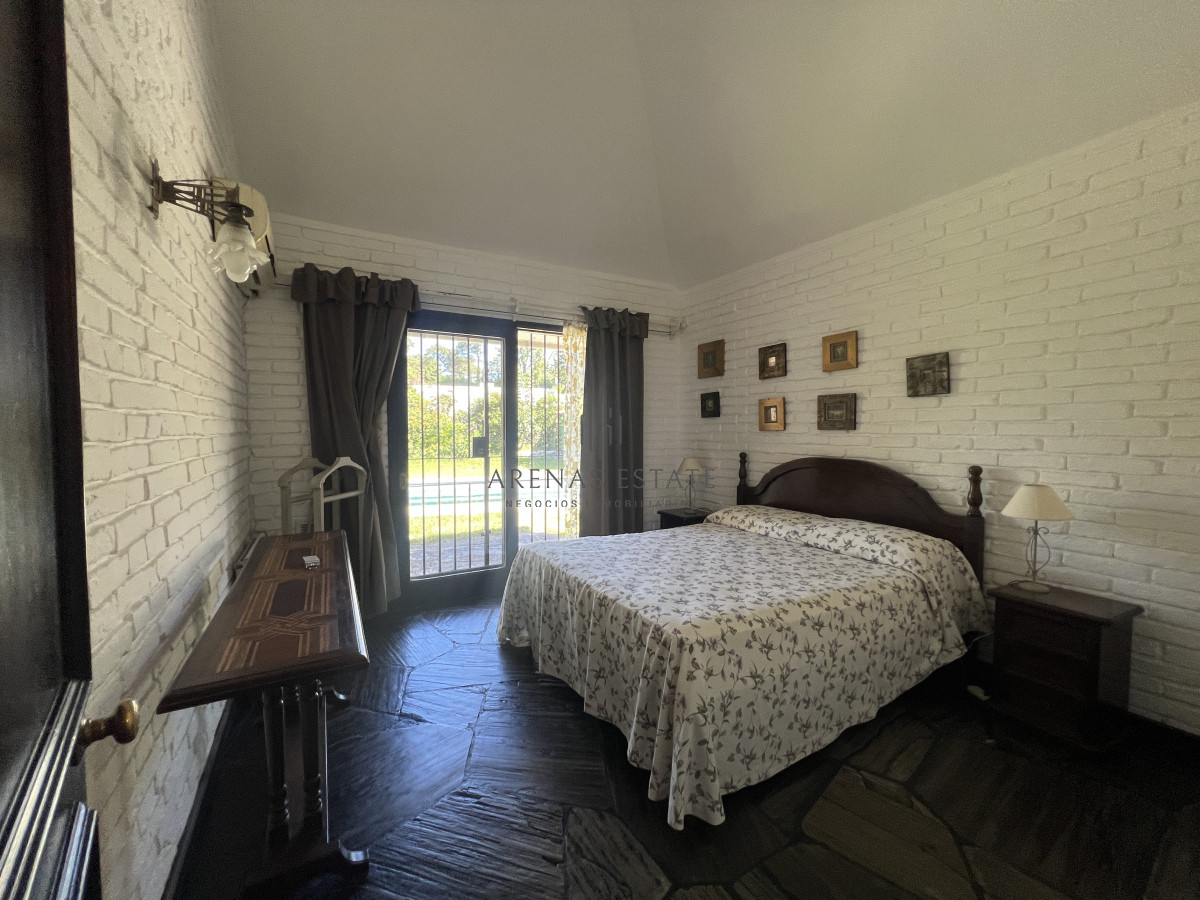 Casa ID.2993 - Casa en venta en Jardines de Cordoba , Punta del Este 