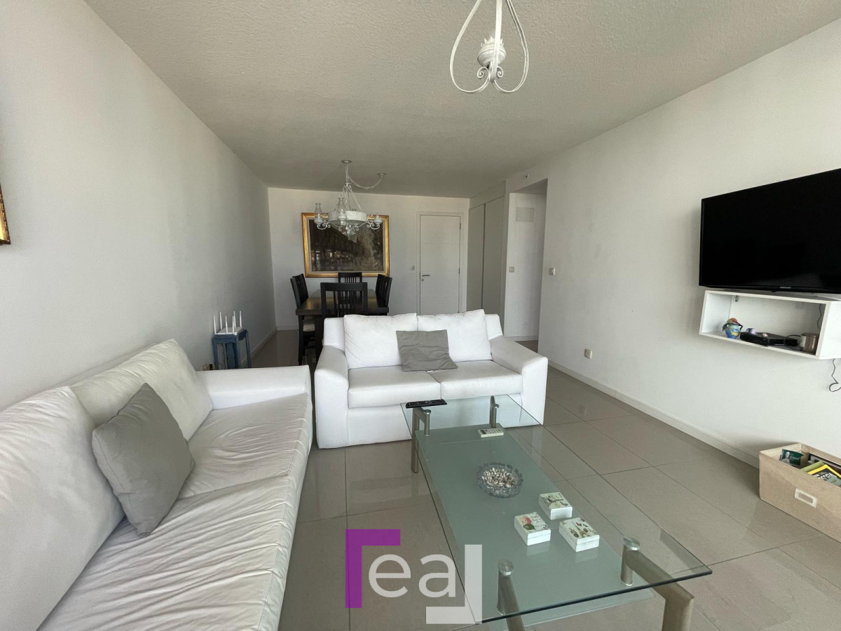 Apartamento ID.209 - Torre de categoria a pasos de la playa Brava 