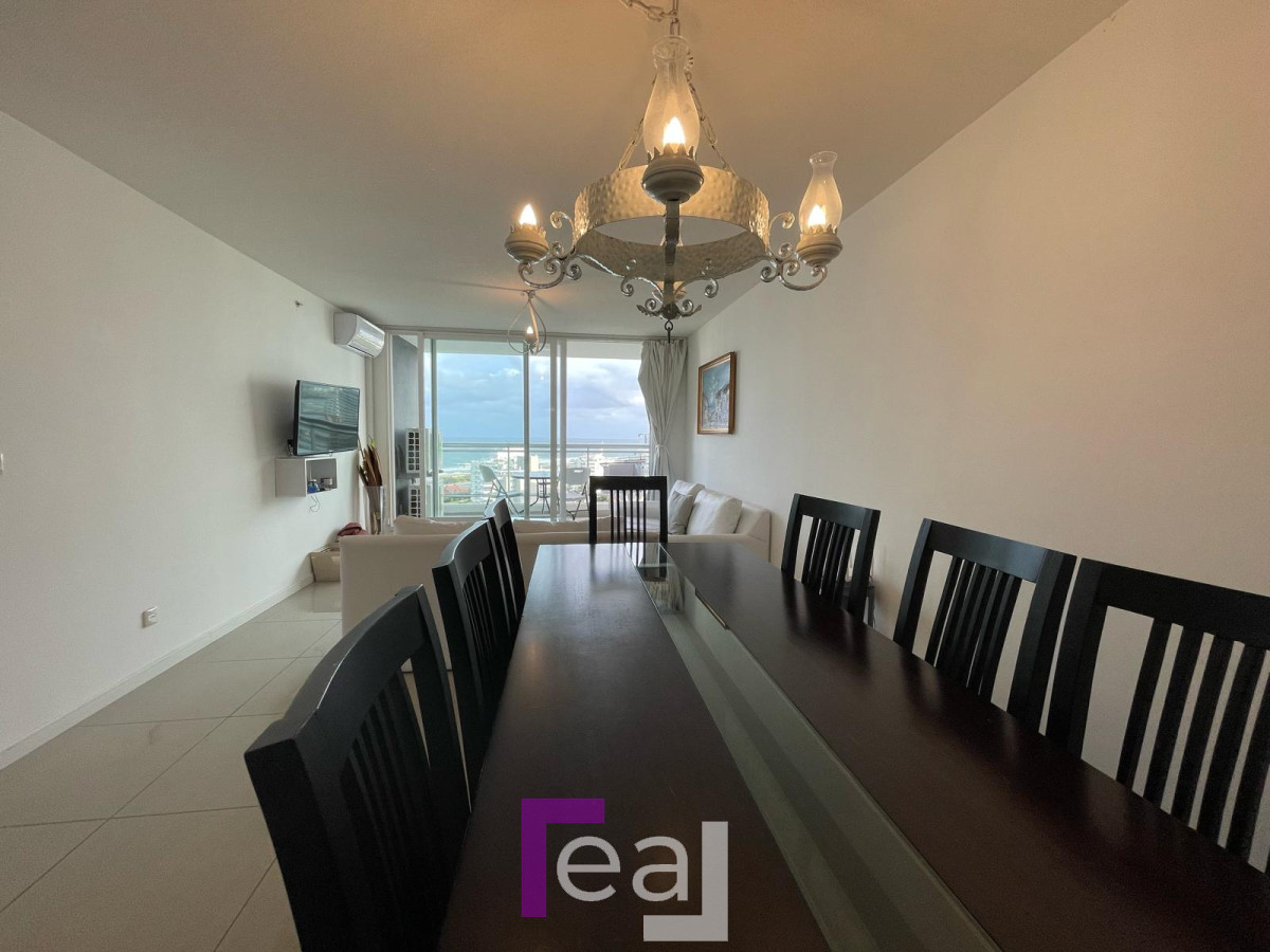 Apartamento ID.209 - Torre de categoria a pasos de la playa Brava 