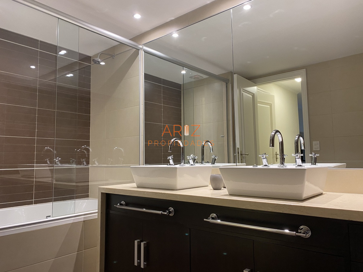 Apartamento ID.596 - VENDO APARTAMENTO 2 DORMITORIOS PUNTA DEL ESTE PENINSULA IMPERIALE III
