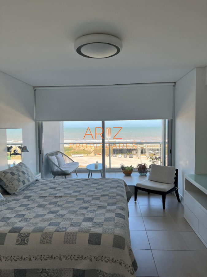 Apartamento ID.2458 - VENTA PRIMERA LINEA BRAVA 2 DORMITORIOS + DEPENDENCIA PUNTA DEL ESTE