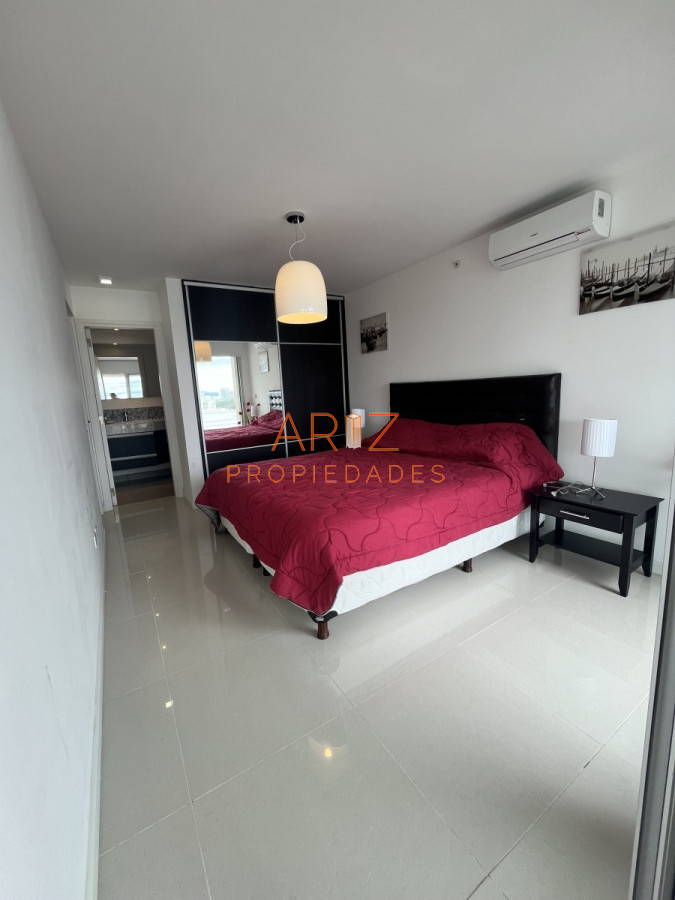 Apartamento ID.1755 - Brava! Excelente ubicación y servicios. DE CATEGORIA 2 DORMITORIOS Y MEDIO 2 BAÑOS LINDA TERRAZA PUNTA DEL ESTE