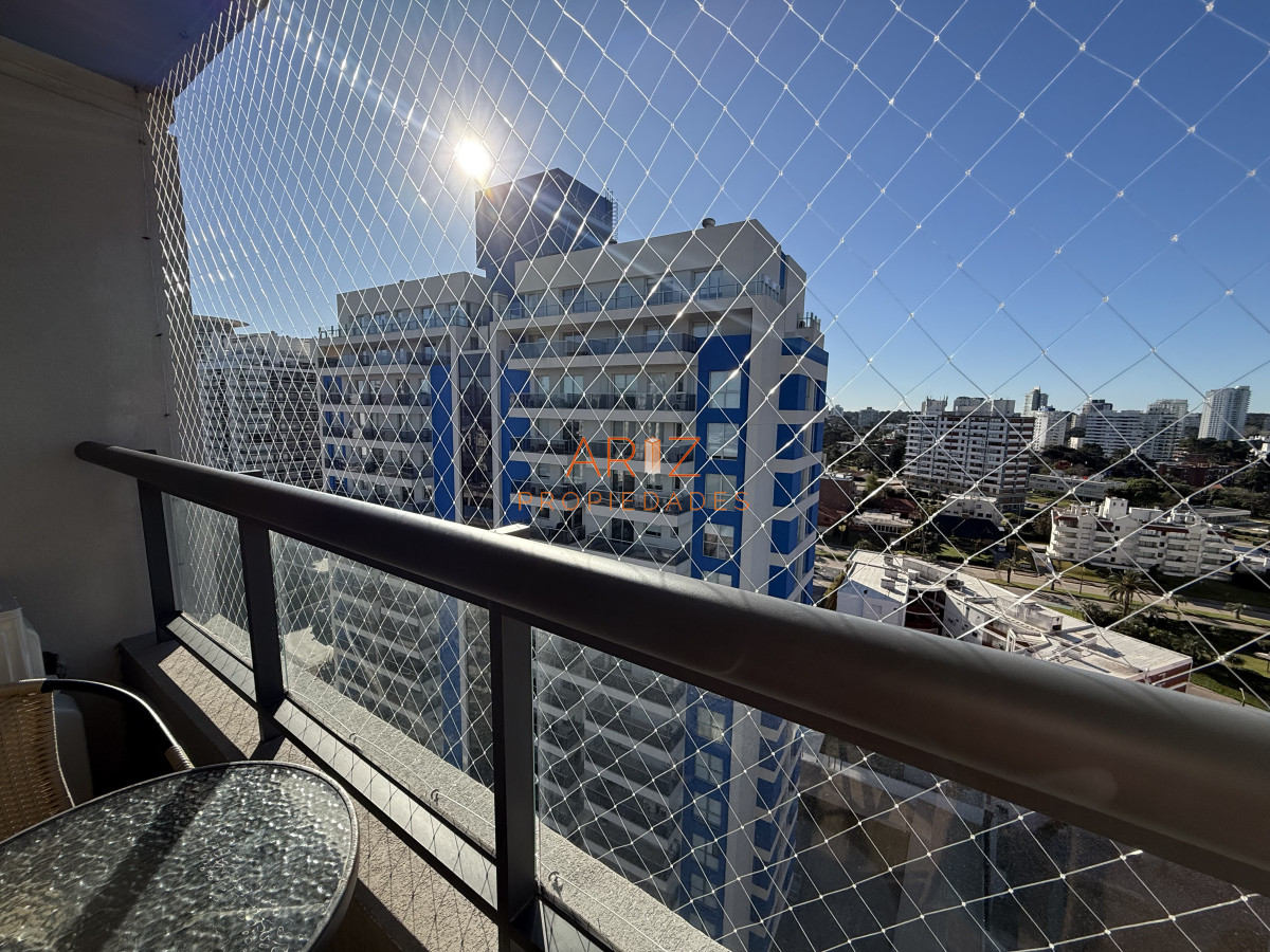 Apartamento ID.1639 - ALQUILER ANUAL 2 DORMITORIOS 1 BAÑO PUNTA DEL ESTE BRAVA