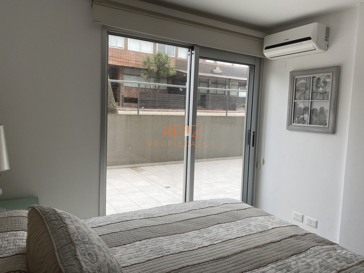 Apartamento ID.1465 - VENDO Y ALQUILO ANUAL APARTAMENTO 2 DORMITORIOS PUNTA DEL ESTE PUERTO