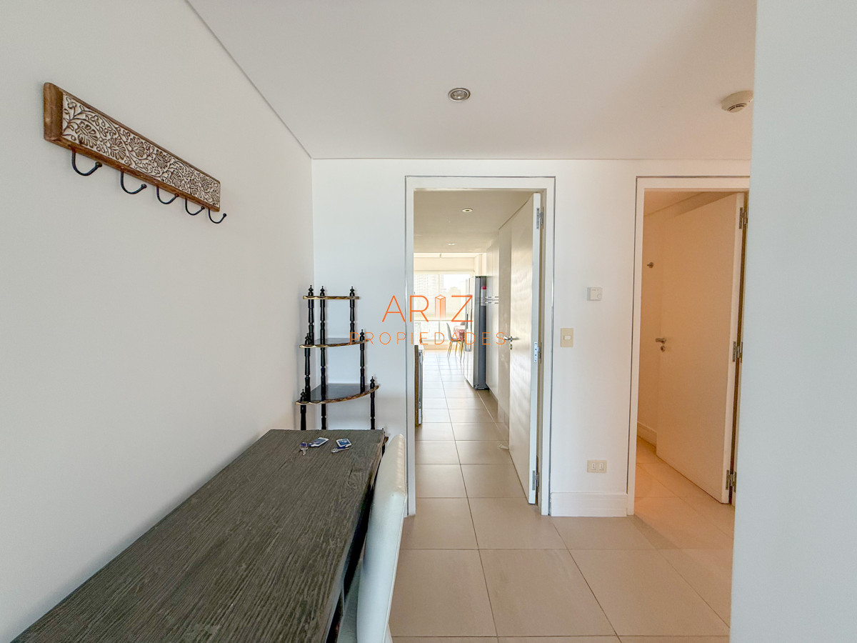 Apartamento ID.2458 - VENTA PRIMERA LINEA BRAVA 2 DORMITORIOS + DEPENDENCIA PUNTA DEL ESTE