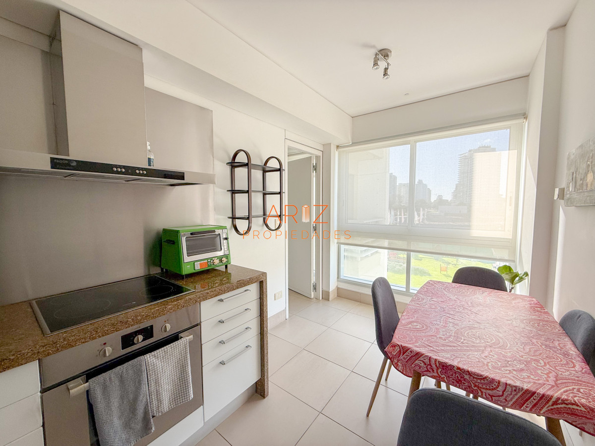 Apartamento ID.2458 - VENTA PRIMERA LINEA BRAVA 2 DORMITORIOS + DEPENDENCIA PUNTA DEL ESTE