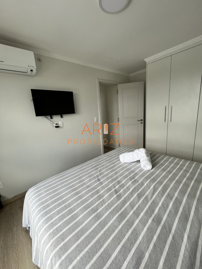 Apartamento ID.2286 - ALQUILER ANUAL APARTAMENTO 1 DORMITORIO PISO ALTO PLACE LAFAYETTE VISTA AL MAR