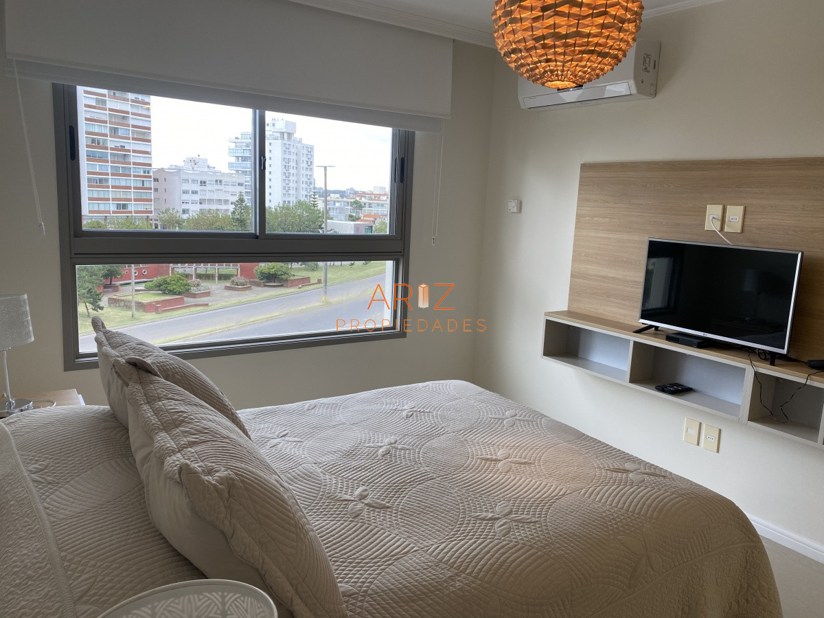 Apartamento ID.596 - VENDO APARTAMENTO 2 DORMITORIOS PUNTA DEL ESTE PENINSULA IMPERIALE III