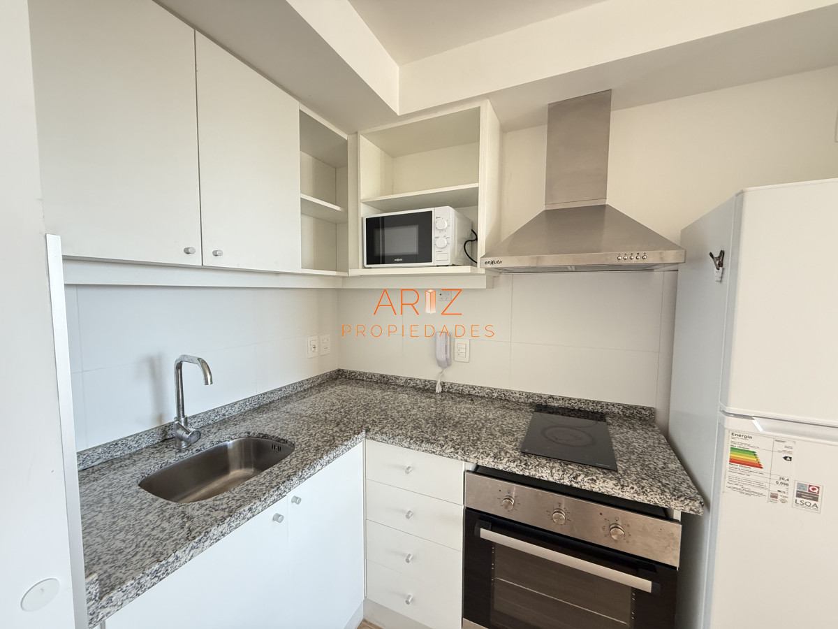 Apartamento ID.1639 - ALQUILER ANUAL 2 DORMITORIOS 1 BAÑO PUNTA DEL ESTE BRAVA