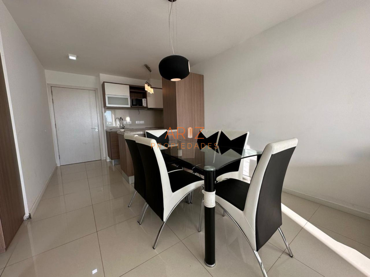 Apartamento ID.2491 - VENTA APARTAMENTO 1 DORMITORIO PUNTA DEL ESTE VISTA AL MAR