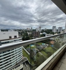 Brava! Excelente ubicación y servicios. DE CATEGORIA 2 DORMITORIOS Y MEDIO 2 BAÑOS LINDA TERRAZA PUNTA DEL ESTE