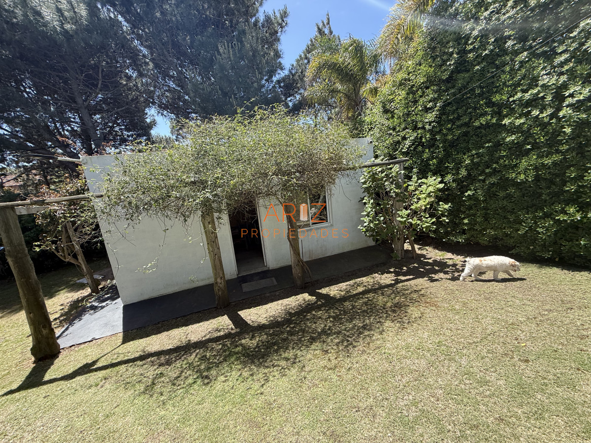 Casa ID.2455 - VENTA ESPECTACULAR CASA CON PISCINA TIO TOM MALDONADO PUNTA DEL ESTE 4 DORMITORIOS