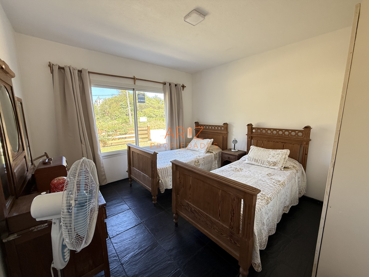 Casa ID.2455 - VENTA ESPECTACULAR CASA CON PISCINA TIO TOM MALDONADO PUNTA DEL ESTE 4 DORMITORIOS