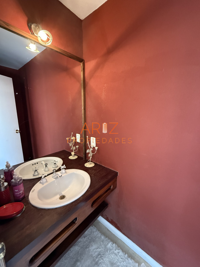 Casa ID.2455 - VENTA ESPECTACULAR CASA CON PISCINA TIO TOM MALDONADO PUNTA DEL ESTE 4 DORMITORIOS