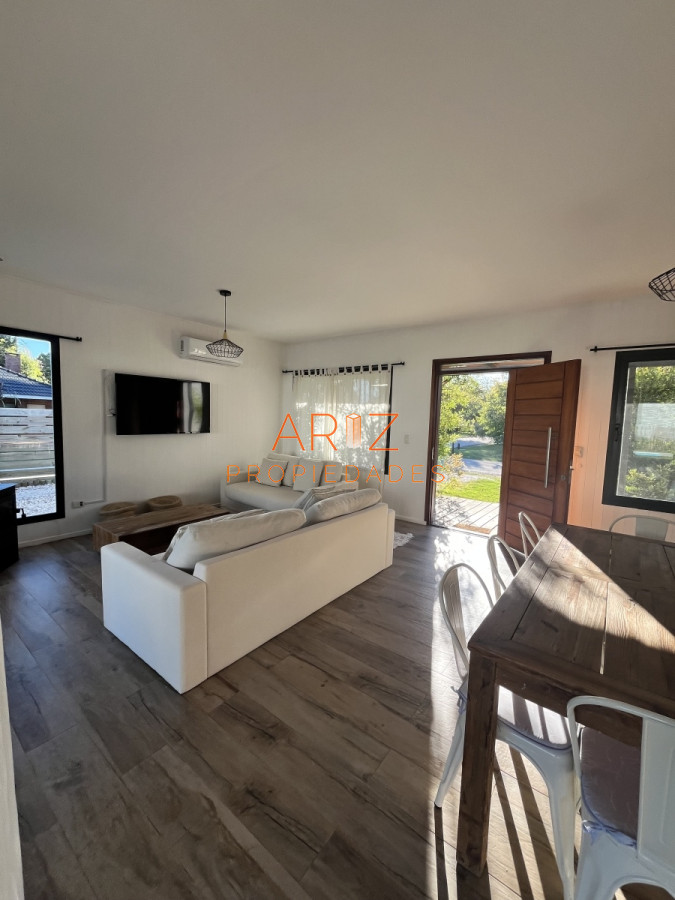 Casa ID.1795 - Alquiler Anual y Venta hermosa casa en Barrio Privado PUNTA DEL ESTE