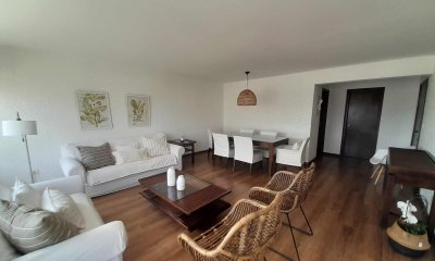 VENTA HERMOSO APTO A PASOS DE LA BRAVA