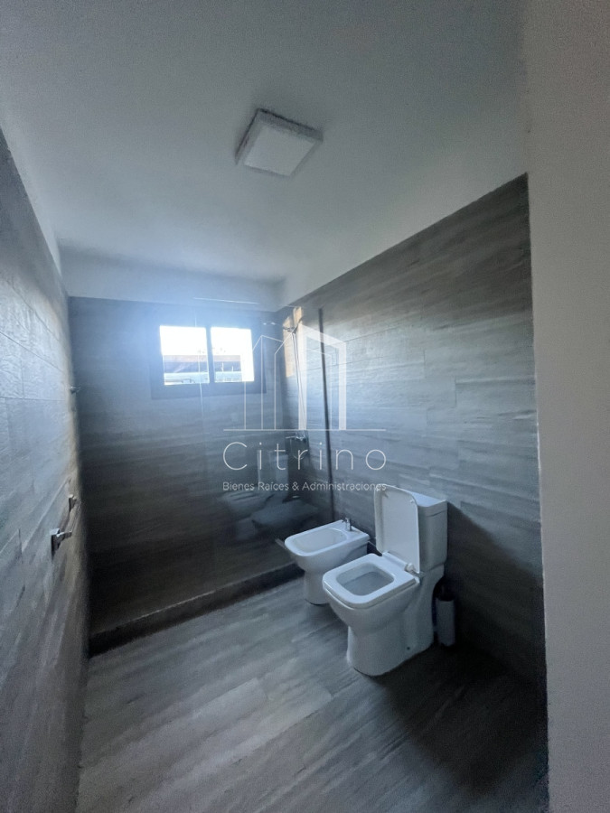 Casa ID.1042 - Alquiler Anual y Venta hermosa casa en Barrio Privado 