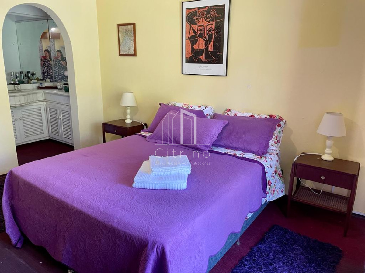 Casa ID.1607 - Completo quincho disponible en alquiler anual 