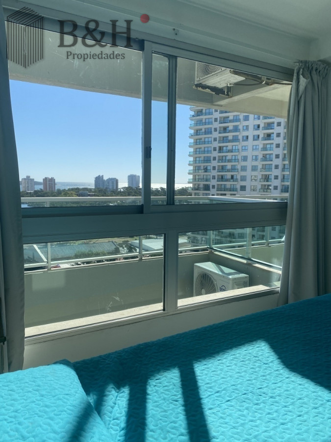 Apartamento ID.2961 - Alquiler anual apto con linda vista 