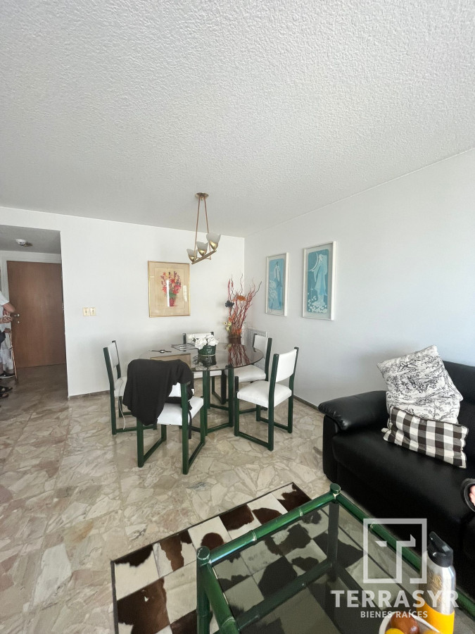 Apartamento ID.235 - Apartamento 2 dormitorios en primera linea Mansa