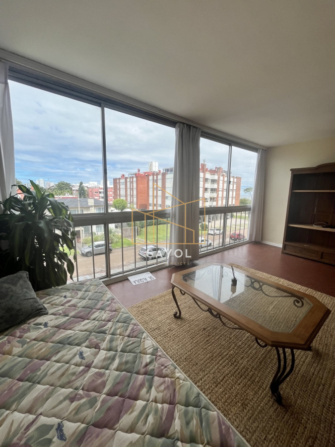 Apartamento ID.568 - Alquiler Anual 