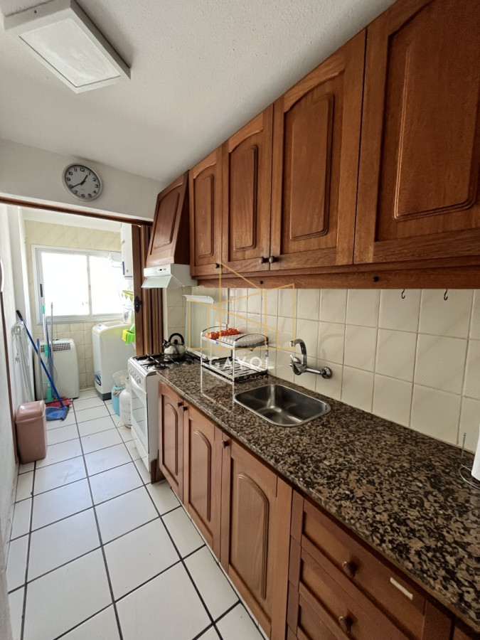 Apartamento ID.402 - Venta apartamento en muy buena zona! Cerca de todo!