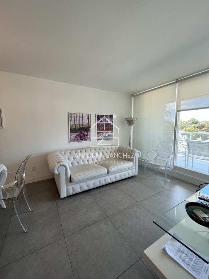 Apartamento ID.940 - Alquiler Anual Punta del Este YOO