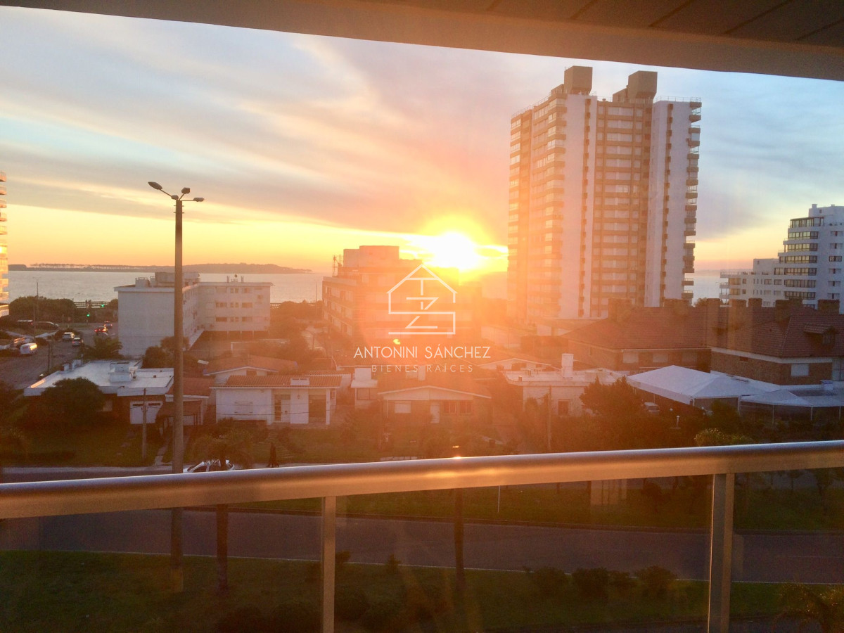 Apartamento ID.1384 - Venta Apartamento 2 dormitorios Punta del Este Aidy Grill