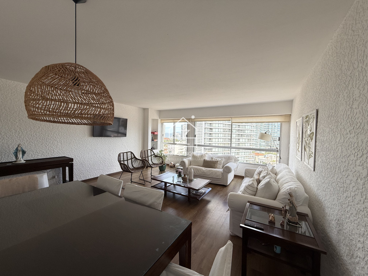 Apartamento ID.2497 - VENTA HERMOSO APTO A PASOS DE LA BRAVA 