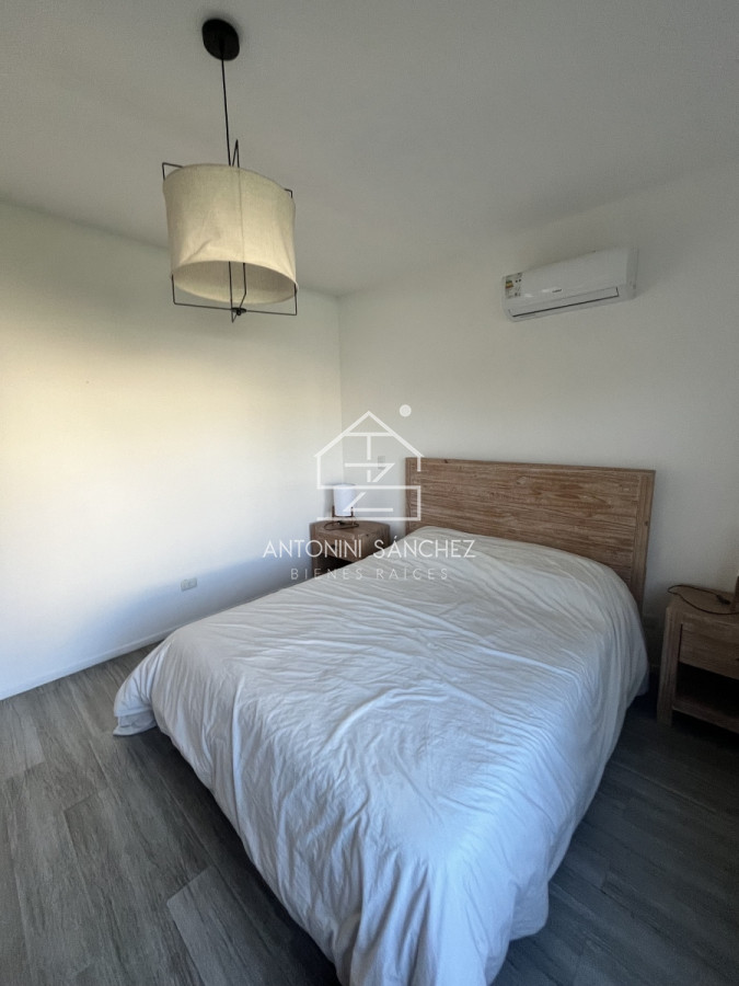 Casa ID.606 - Alquiler Anual y Venta hermosa casa en Barrio Privado 