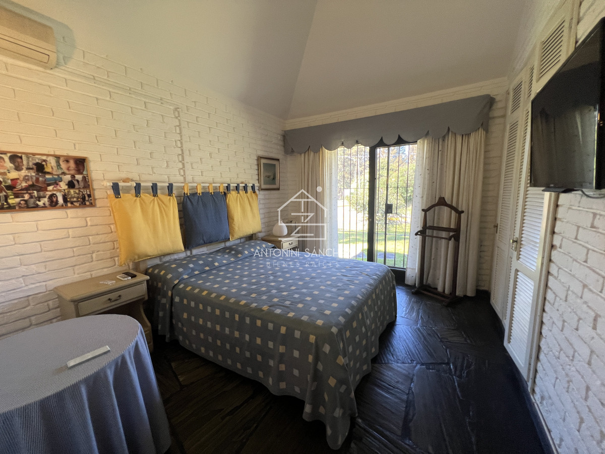 Casa ID.1389 - Casa en Alquiler temporario o anual, Punta del este.