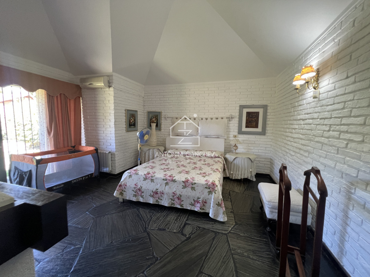 Casa ID.1389 - Casa en Alquiler temporario o anual, Punta del este.