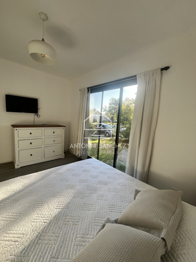 Casa ID.606 - Alquiler Anual y Venta hermosa casa en Barrio Privado 