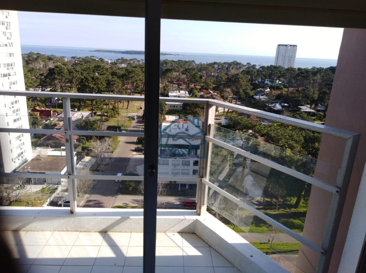 Apartamento ID.1079/Alquiler-Anual----Venta- - Alquiler Anual  - Venta 