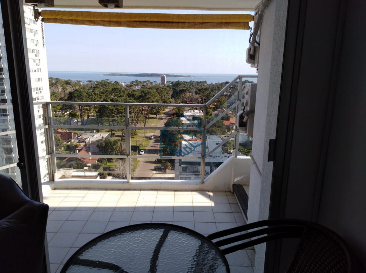 Apartamento ID.1079/Alquiler-Anual----Venta- - Alquiler Anual  - Venta 