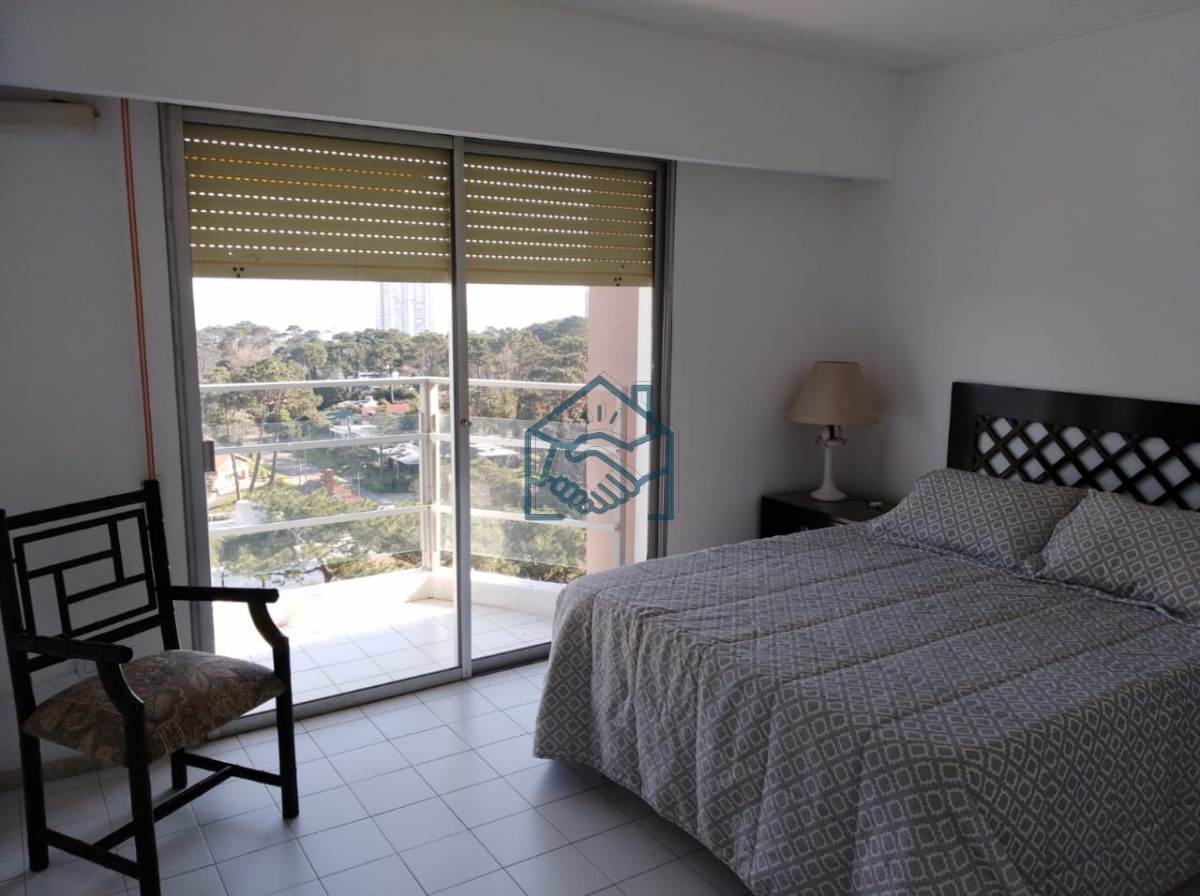 Apartamento ID.1079/Alquiler-Anual----Venta- - Alquiler Anual  - Venta 