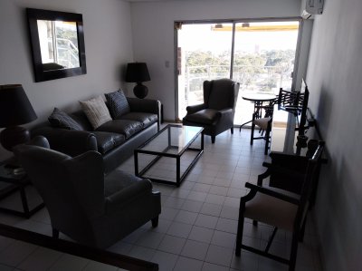 Apartamento ID.1079/Alquiler-Anual----Venta- - Alquiler Anual  - Venta 