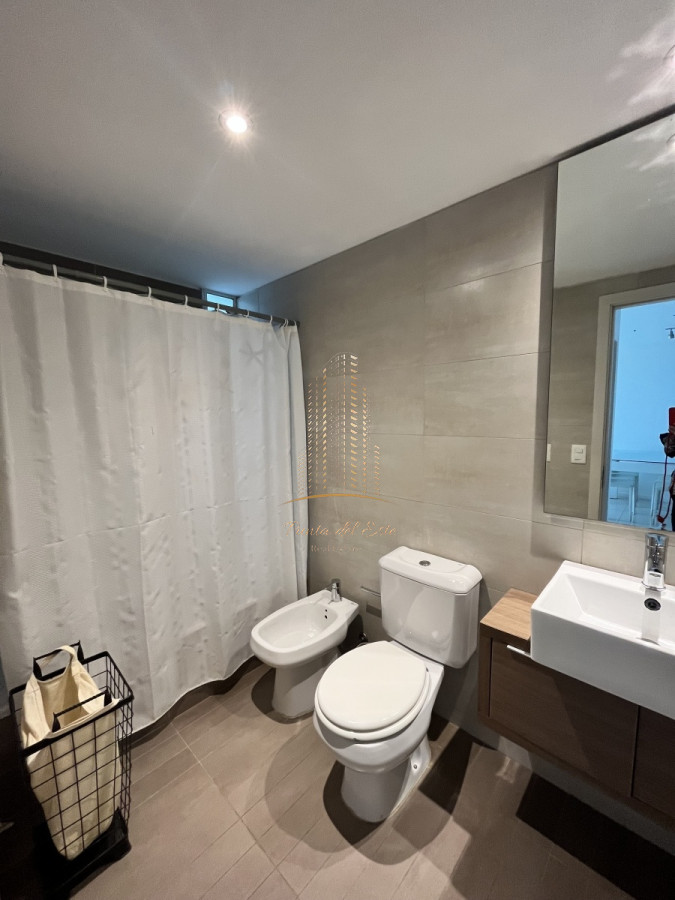 Apartamento ID.675 - Apartamento en alquiler anual y temporal en Punta del Este 