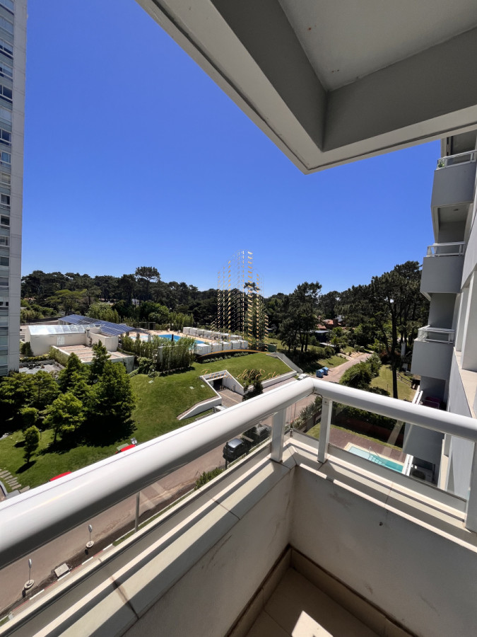 Apartamento ID.678 - Alquiler anual y temporal en Punta del Este