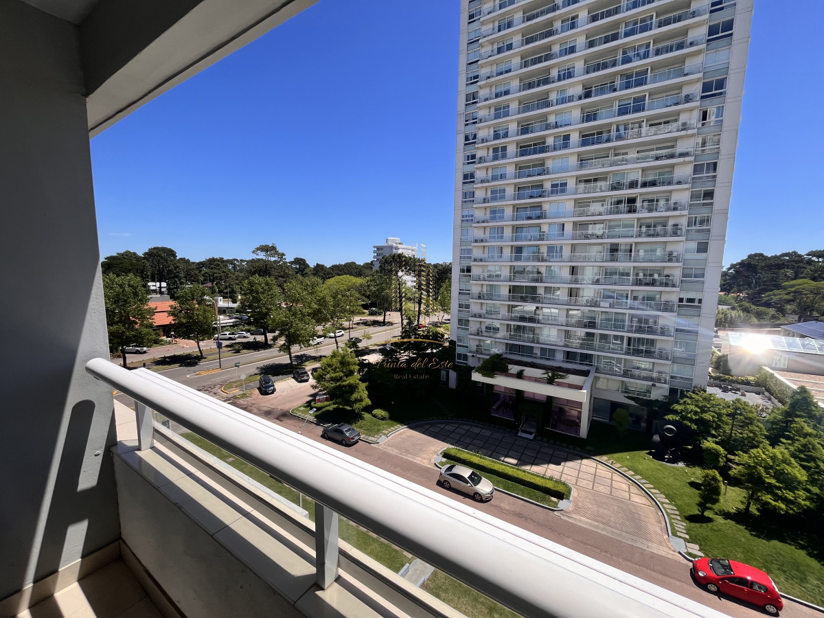 Apartamento ID.678 - Alquiler anual y temporal en Punta del Este