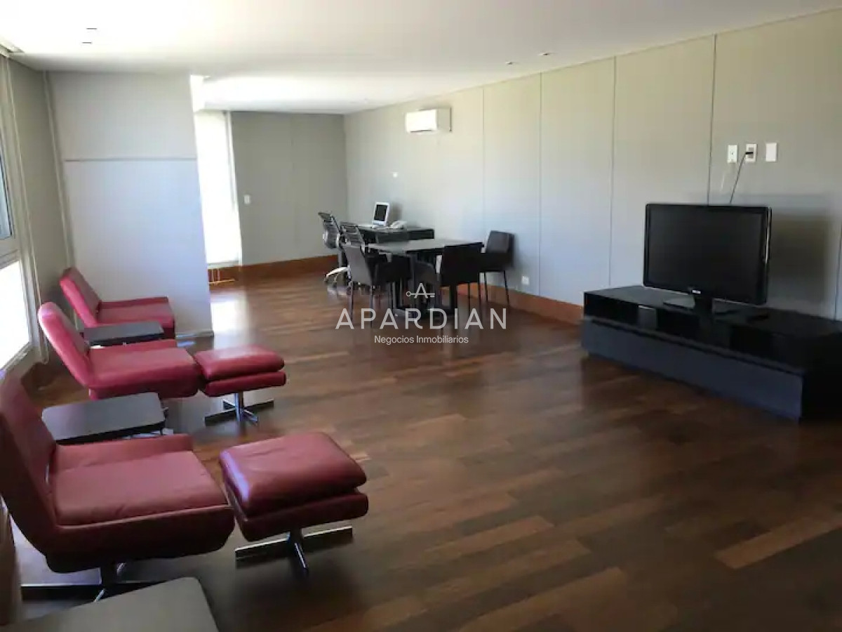 Apartamento ID.21099220 - Luminoso y cómodo apartamento en primera linea Playa Brava 