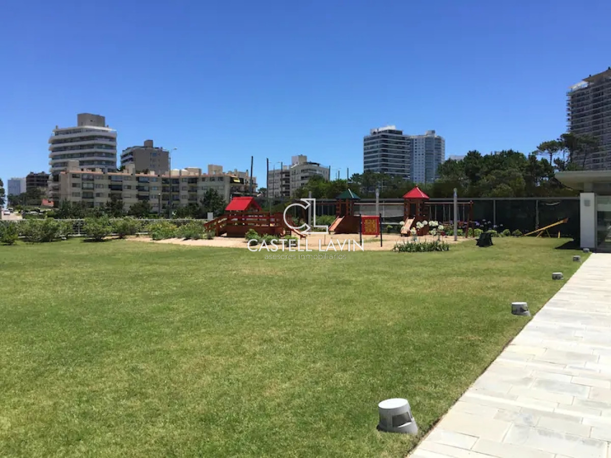 Apartamento ID.910 - Venta Apartamento 2 Dormitorios en primera linea Playa Brava Punta del Este