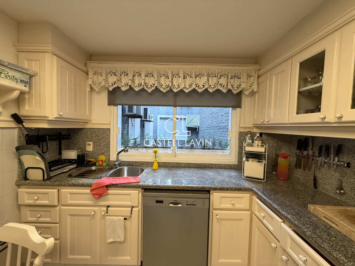 Apartamento ID.678 - Venta Apartamento 3  Dormitorios Frente al Puerto Península Punta del Este