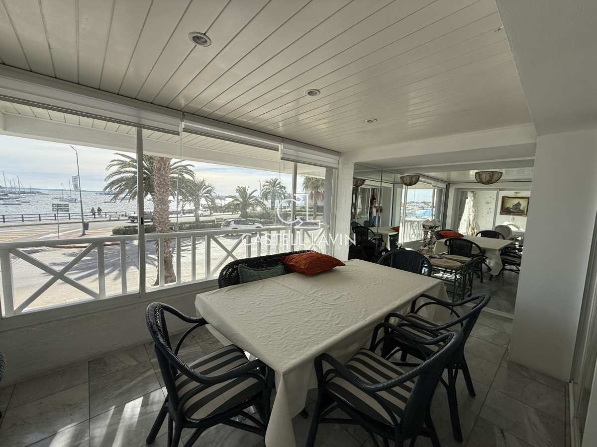 Apartamento ID.678 - Venta Apartamento 3  Dormitorios Frente al Puerto Península Punta del Este