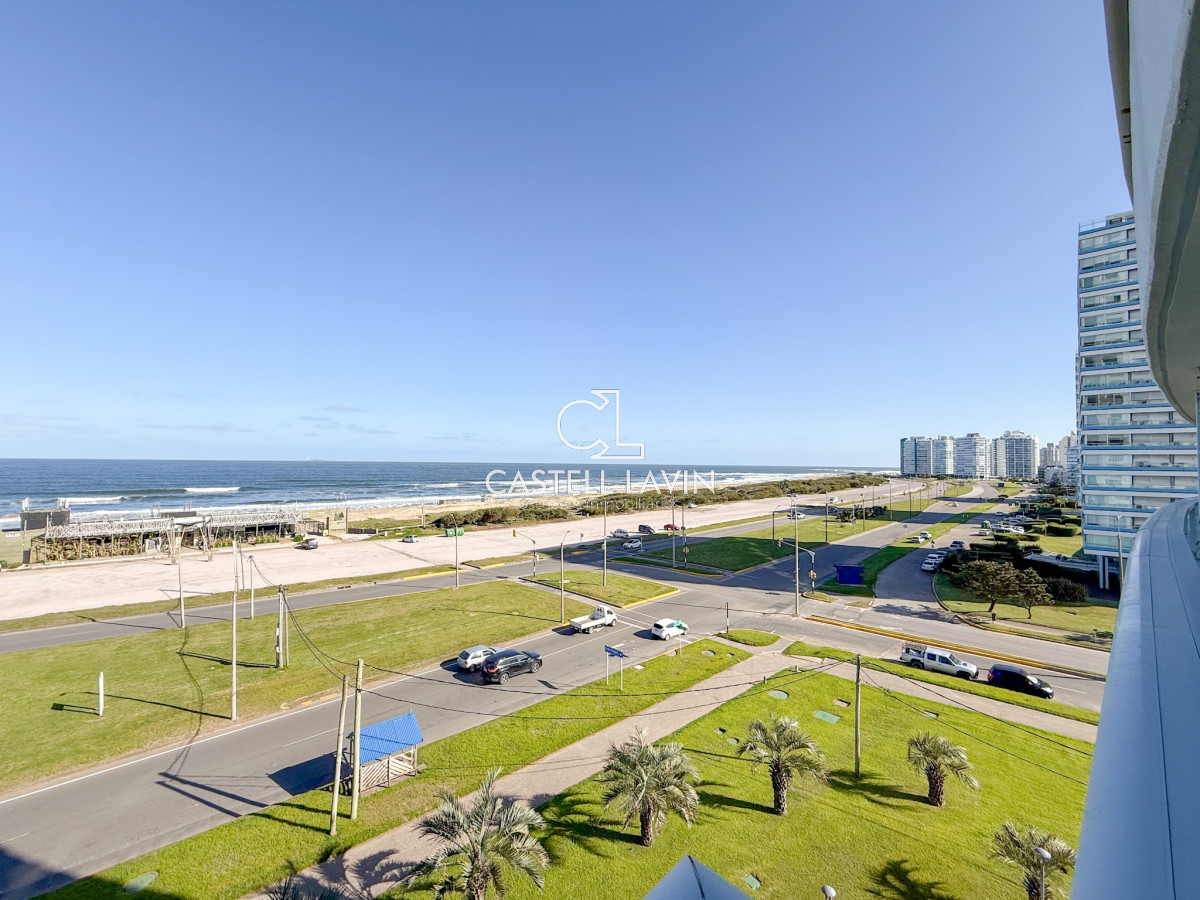 Apartamento ID.774 - Venta Apartamento 2 Dormitorios Primera Linea Playa Brava Punta del Este